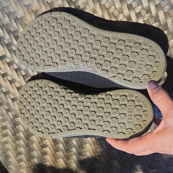 Womens, size 6 Nobull shoes - Picture 3 of 5